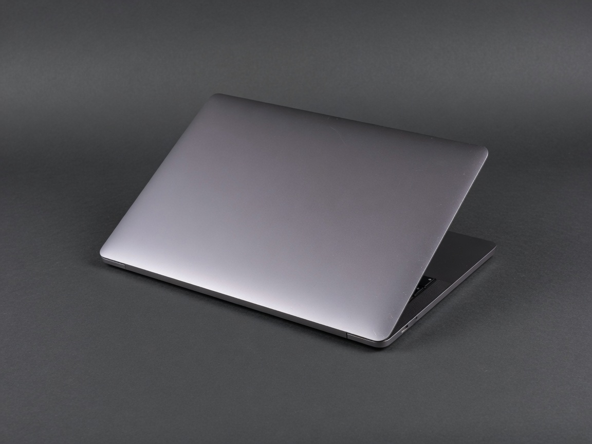 Apple MacBook Air 13" M2
